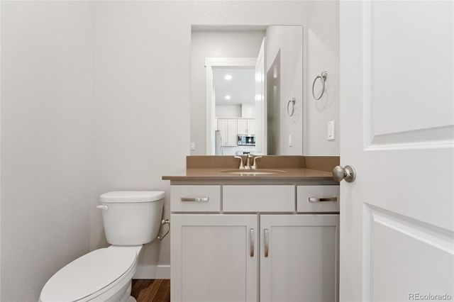 420 High Point Drive 104, Longmont, CO 80504