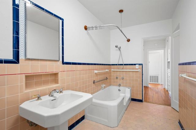 3527 Mississippi St, San Diego, CA 92104