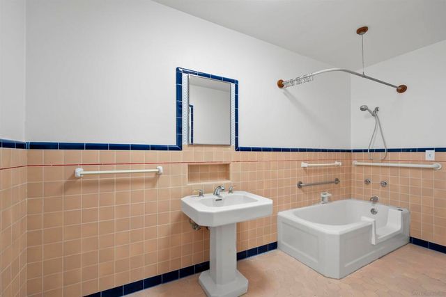 3527 Mississippi St, San Diego, CA 92104