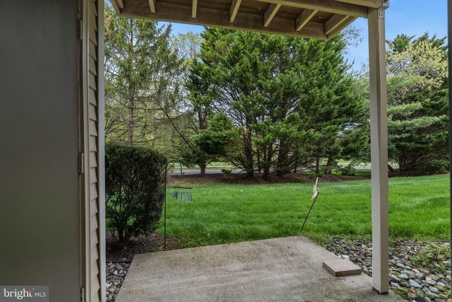 303-A SEDGEFIELD DR, Mount Laurel, NJ 08054