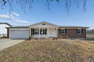1056 King Carey Drive, St Louis, MO 63146