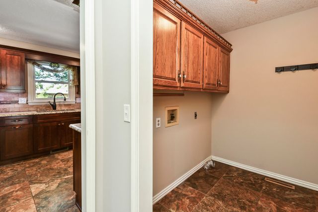 3162 W Tracy Court, Springfield, MO 65807