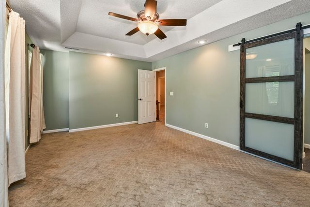 3162 W Tracy Court, Springfield, MO 65807