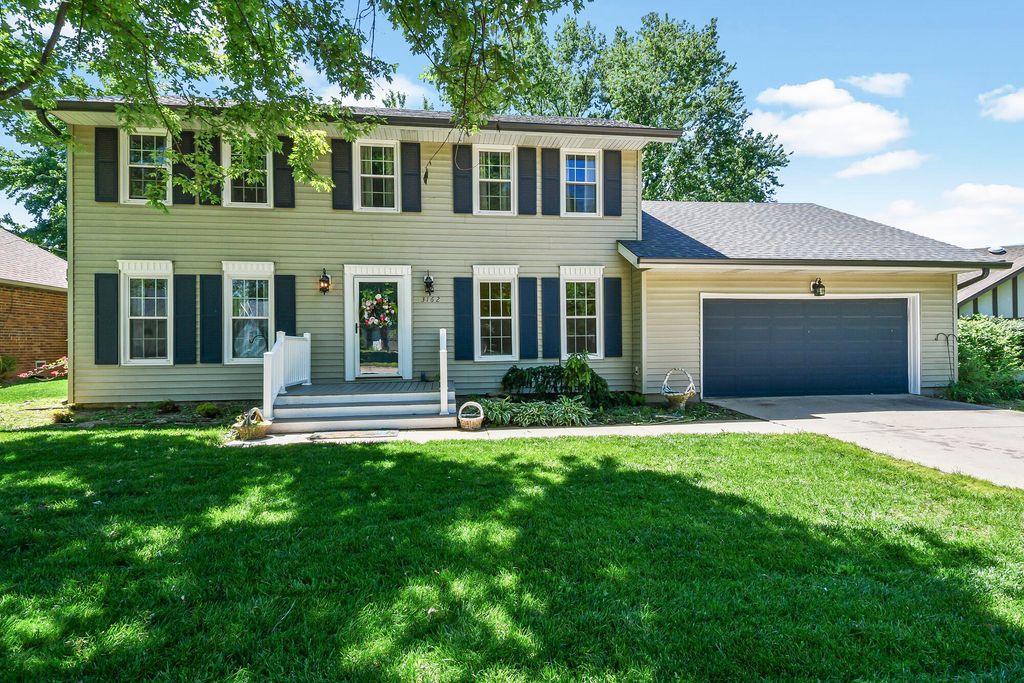 3162 W Tracy Court, Springfield, MO 65807