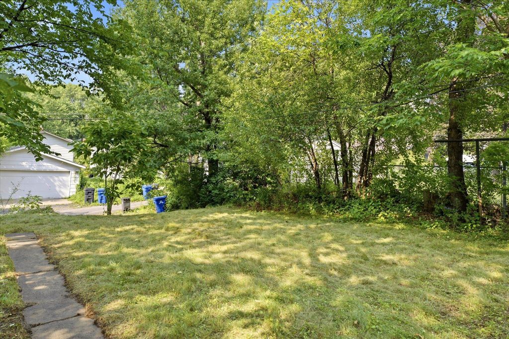 1565 7th Street E, Saint Paul, MN 55106 — photo 4