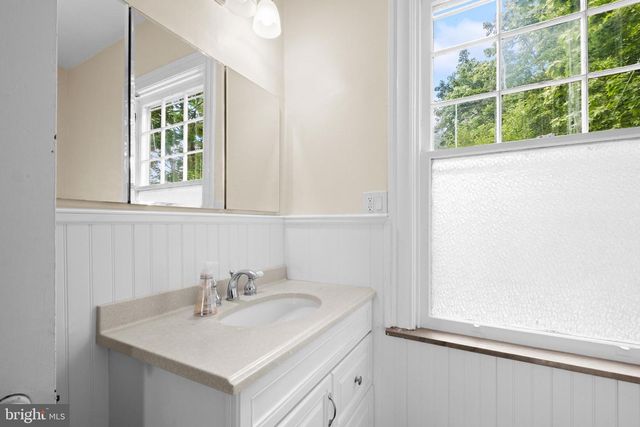 107 MONTGOMERY AVE, Bala Cynwyd, PA 19004