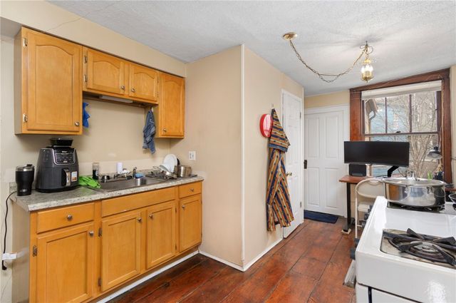 407 Benefit Street, Providence, RI 02903
