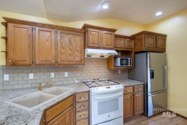 3427 Braden Lane, Nampa, ID 83686