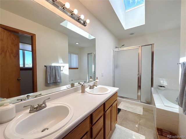 2835 S Tower Way, Aurora, CO 80013