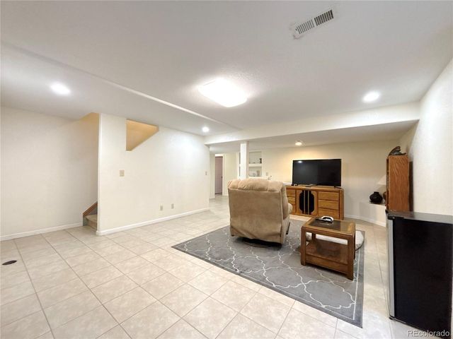 2835 S Tower Way, Aurora, CO 80013