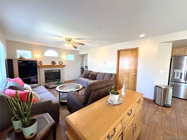 2835 S Tower Way, Aurora, CO 80013