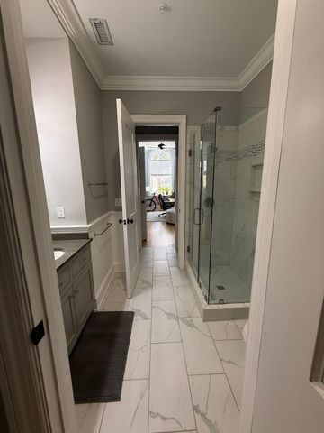 28 Broad Street 202, Charleston, SC 29401