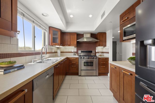 1409 Armacost Avenue PH2, Los Angeles, CA 90025