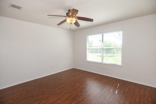 620 Quarter Ave, Buda, TX 78610