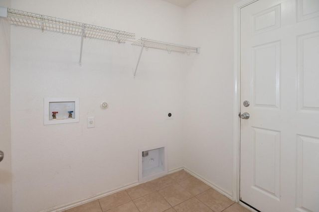 620 Quarter Ave, Buda, TX 78610
