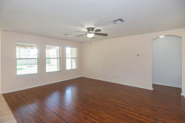 620 Quarter Ave, Buda, TX 78610