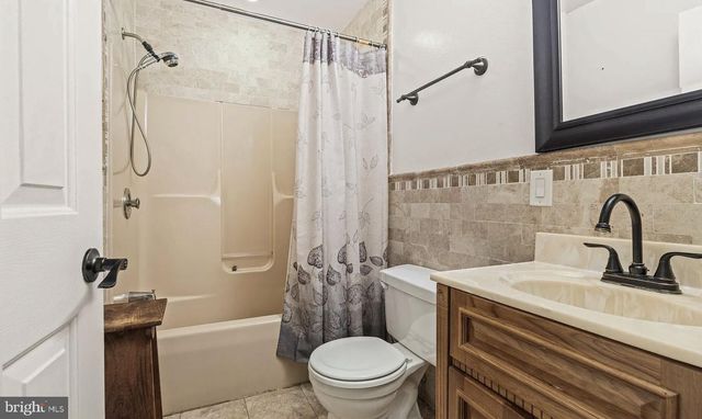 377 E MADISON AVE, Clifton Heights, PA 19018