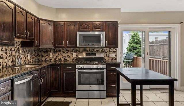 377 E MADISON AVE, Clifton Heights, PA 19018