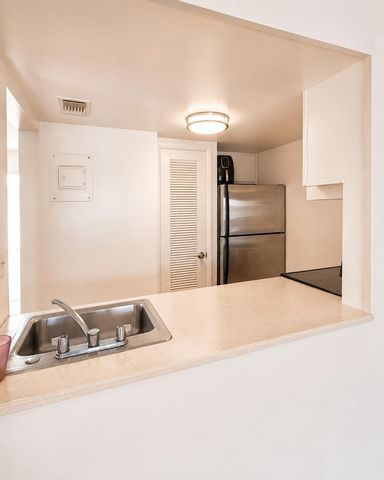 322 N Federal Highway 239, Deerfield Beach, FL 33441