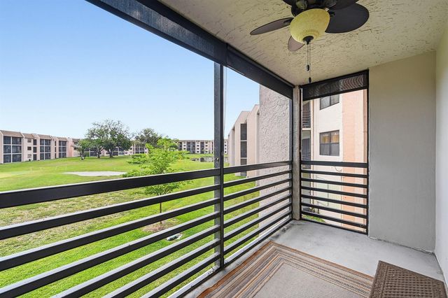 10434 Sunrise Lakes Boulevard 206, Sunrise, FL 33322