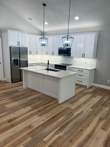 29 Circle Drive, Monkey Island, OK 74331