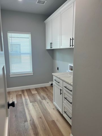 29 Circle Drive, Monkey Island, OK 74331