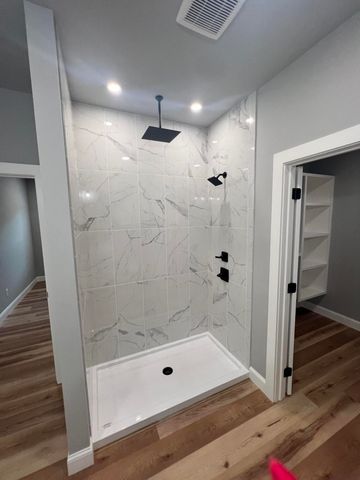 29 Circle Drive, Monkey Island, OK 74331