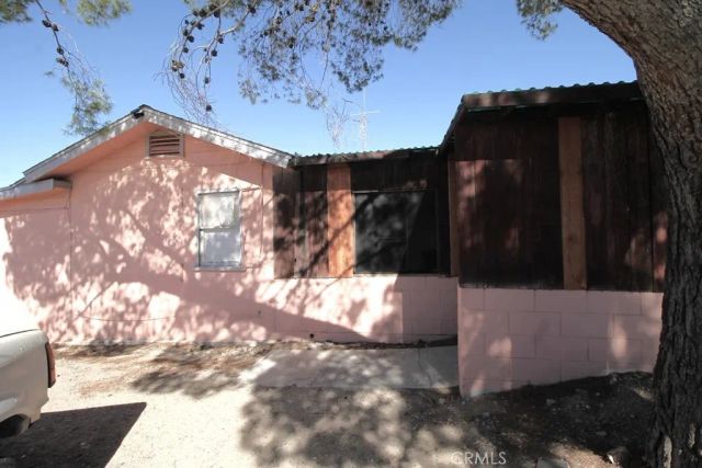 33713 1st Street, Daggett, CA 92327