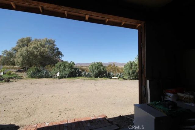 33713 1st Street, Daggett, CA 92327