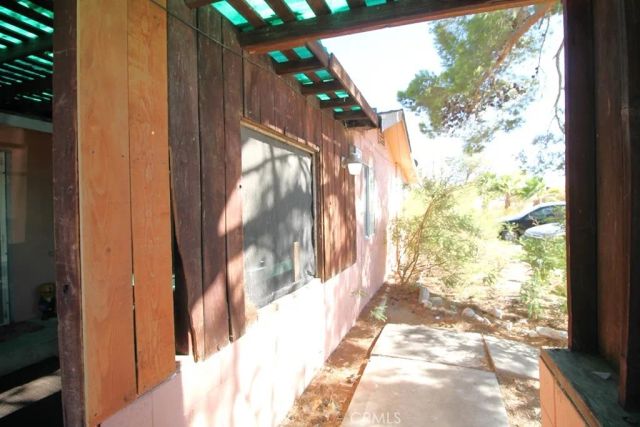 33713 1st Street, Daggett, CA 92327