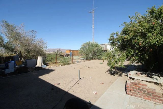 33713 1st Street, Daggett, CA 92327