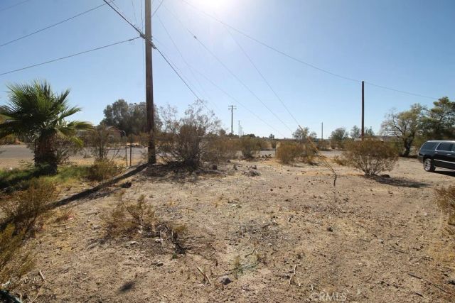 33713 1st Street, Daggett, CA 92327