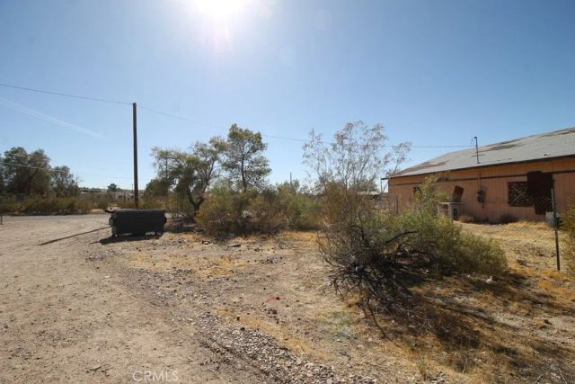 33713 1st Street, Daggett, CA 92327