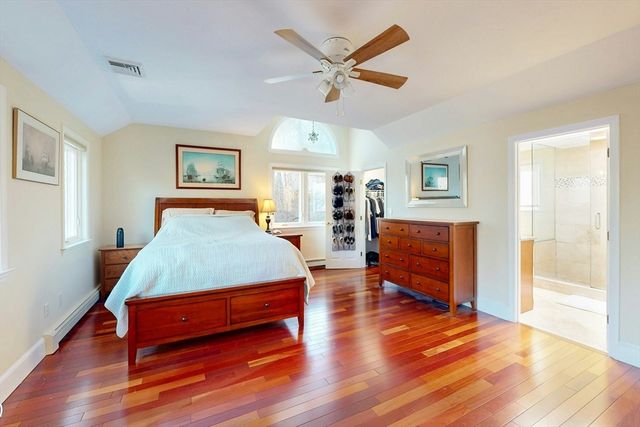 14 Baltzer Dr, Pembroke, MA 02359