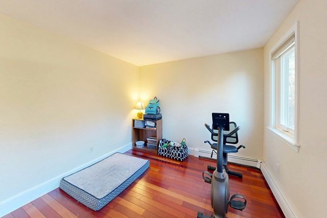 14 Baltzer Dr, Pembroke, MA 02359