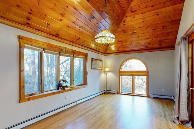 14 Baltzer Dr, Pembroke, MA 02359