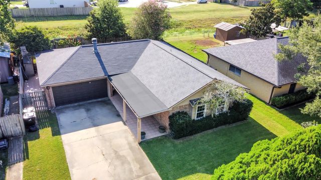 2202 Jones Street, Rosenberg, TX 77471