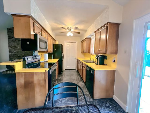 2202 Jones Street, Rosenberg, TX 77471