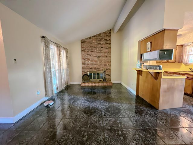 2202 Jones Street, Rosenberg, TX 77471