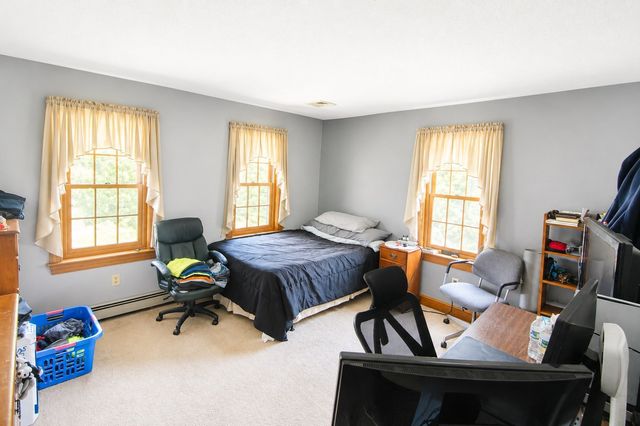 125 Boxwood Ln, Bridgewater, MA 02324