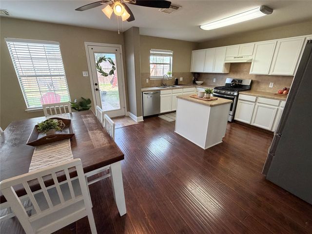 29402 Legends Hill Drive, Spring, TX 77386