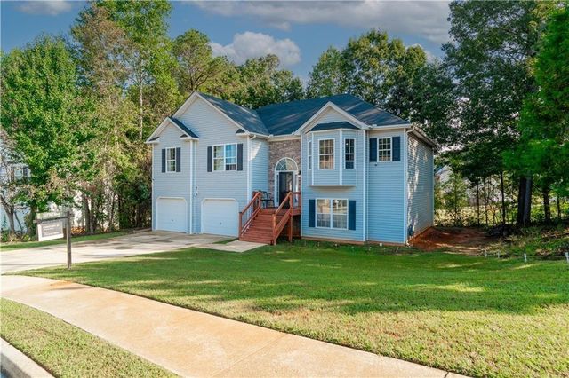 6160 Queensdale Drive, Douglasville, GA 30135