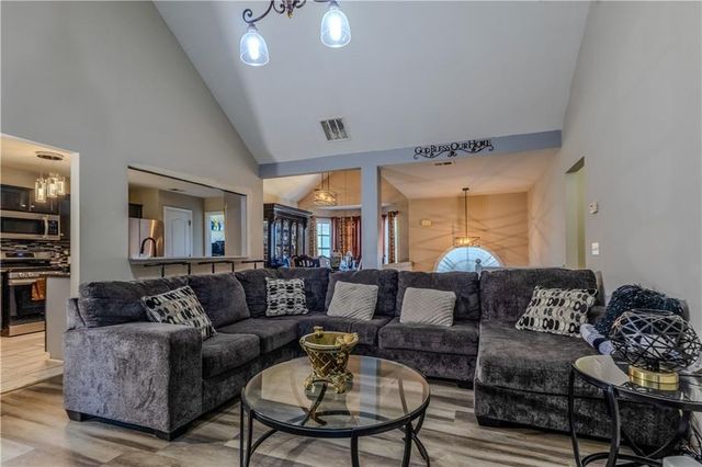 6160 Queensdale Drive, Douglasville, GA 30135