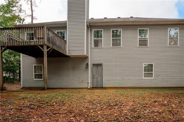 6160 Queensdale Drive, Douglasville, GA 30135