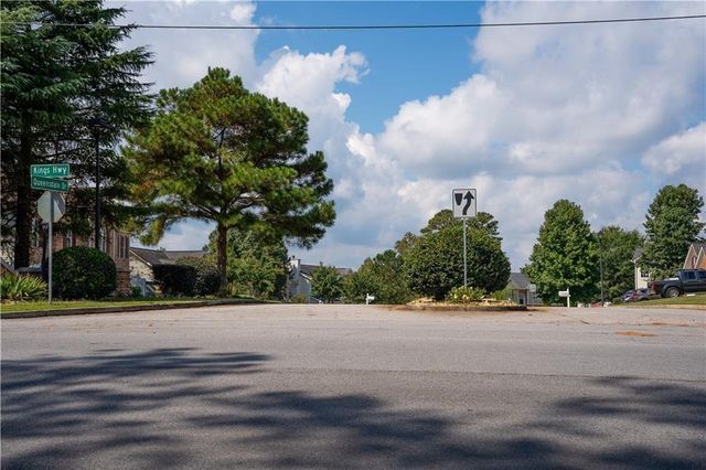6160 Queensdale Drive, Douglasville, GA 30135