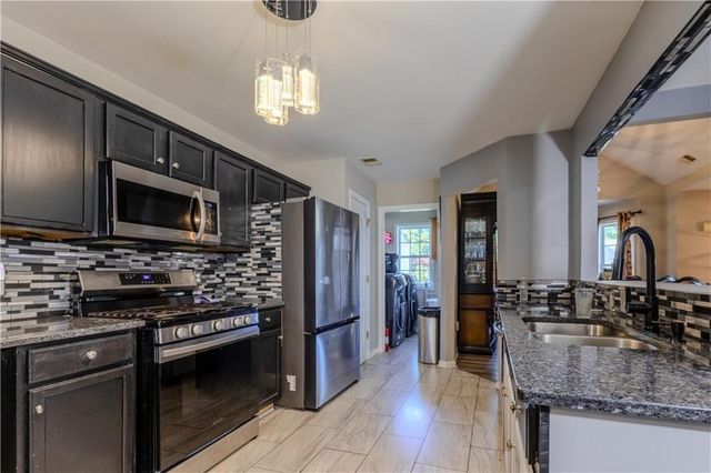 6160 Queensdale Drive, Douglasville, GA 30135