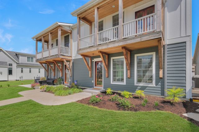 8 Port Place, Ottawa, IL 61350