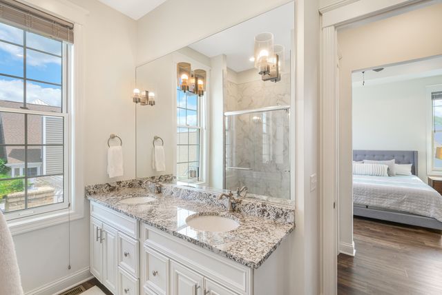 8 Port Place, Ottawa, IL 61350