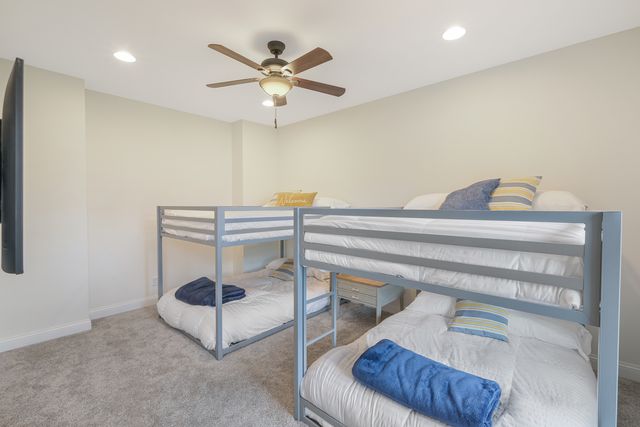 8 Port Place, Ottawa, IL 61350