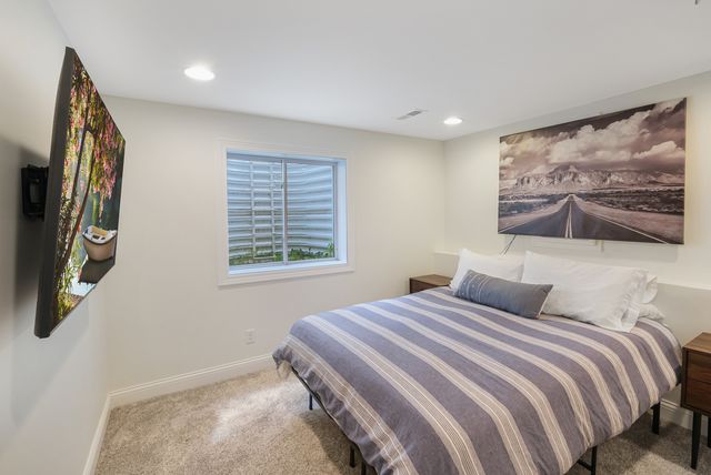 8 Port Place, Ottawa, IL 61350